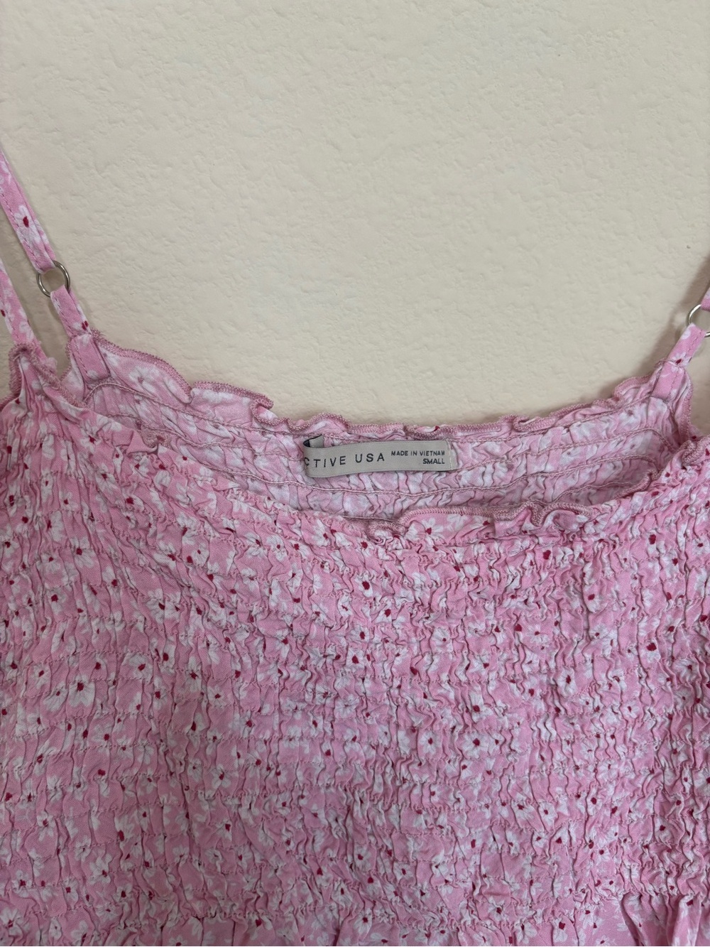 Active USA Pink Floral Smocked Cami - Picture 2 of 3